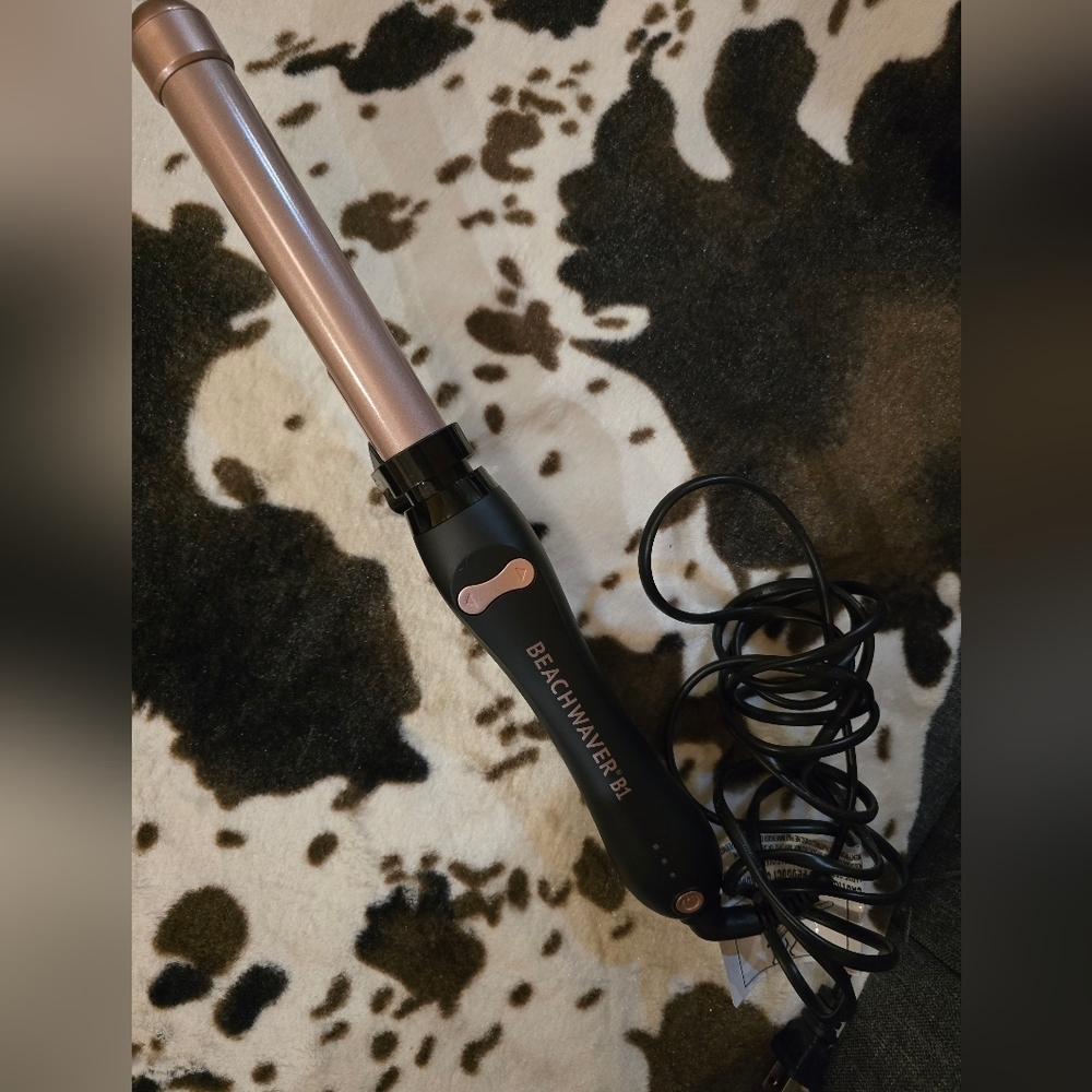 Beachwaver B1 Pink Curling Iron